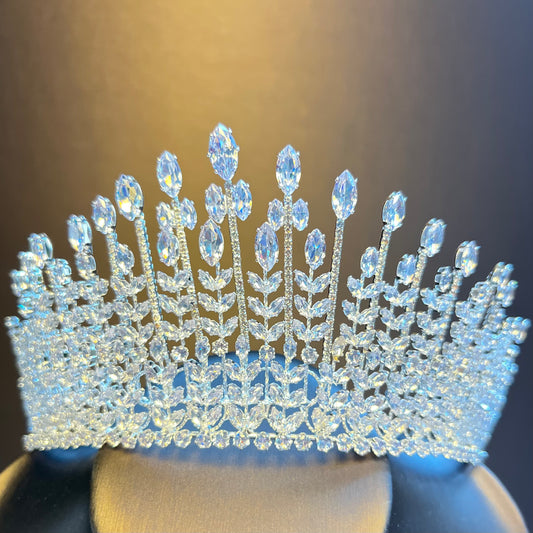 Couronne de cristal blanc